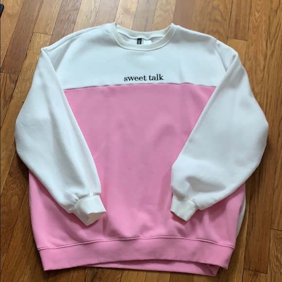 H&M Tops - Color Block Sweatshirt